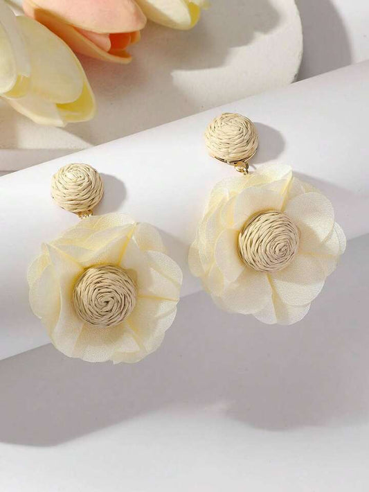 Flower Earring - Cream